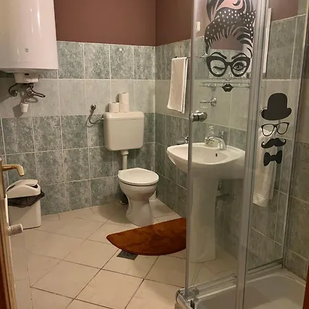 Kuruc Panzio Kossuth Utca 25e Отель типа 