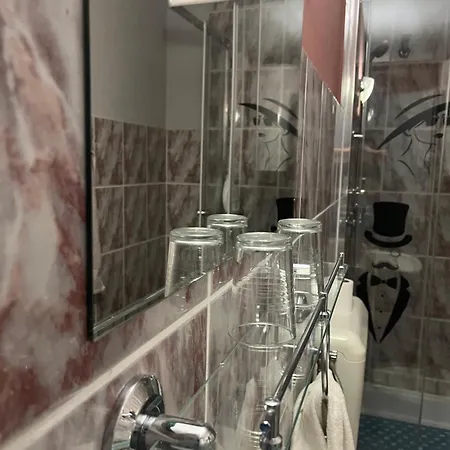 Kuruc Panzio Kossuth Utca 25e Отель типа 