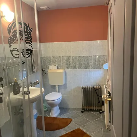 Kuruc Panzio Kossuth Utca 25e Bed & Breakfast Tarpa